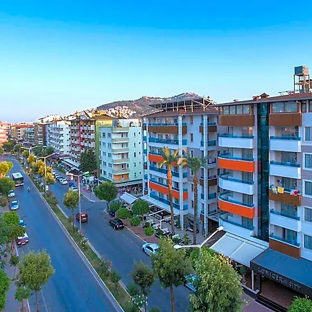 Lonicera Hotel 3*