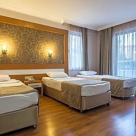 Hotel Lonicera 3*
