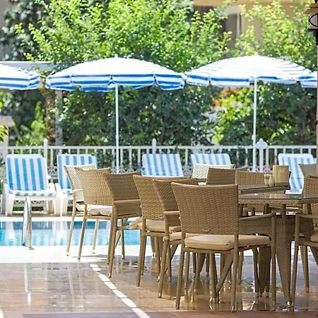 Hotel Lonicera 3*