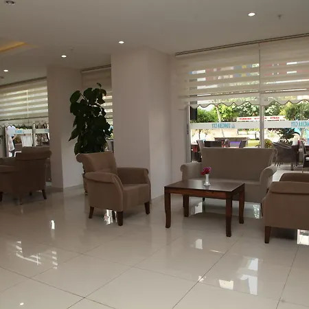 Hotel Lonicera 3*