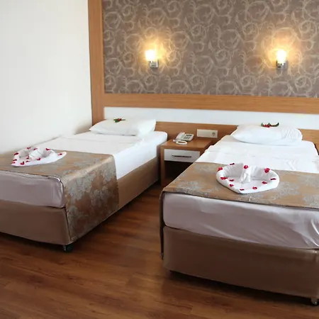 Hotel Lonicera 3*