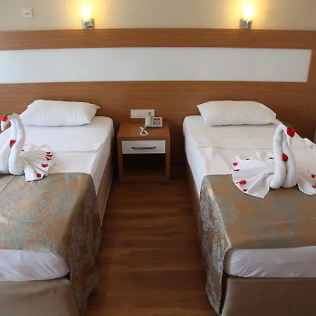Lonicera Hotel 3*