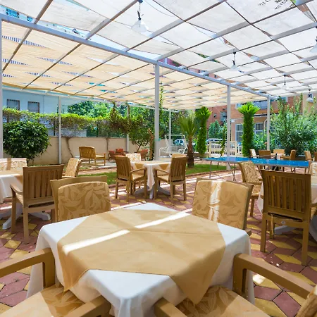 فندق لونيسيرا سيتي 3*