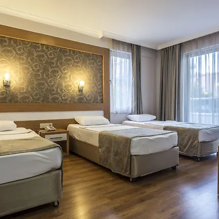 Lonicera Hotel 3*