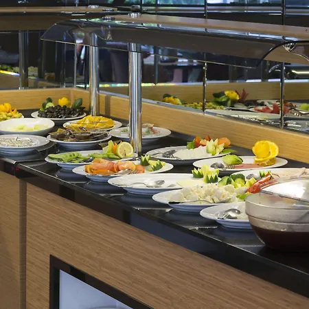 فندق لونيسيرا سيتي ألانيا