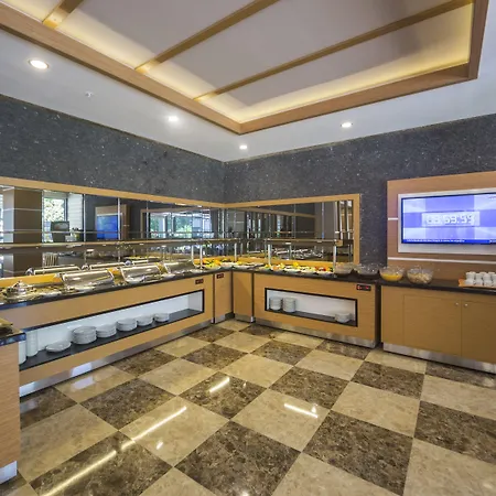 فندق لونيسيرا سيتي ألانيا