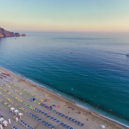 لونيسيرا سيتي فندق 3*