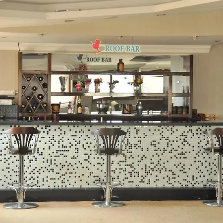 لونيسيرا سيتي