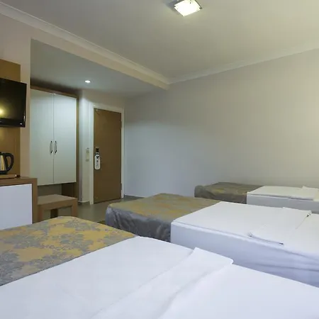 لونيسيرا سيتي فندق 3*