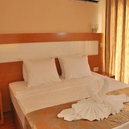 لونيسيرا سيتي 3* ألانيا