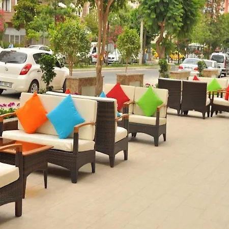 لونيسيرا سيتي 3*